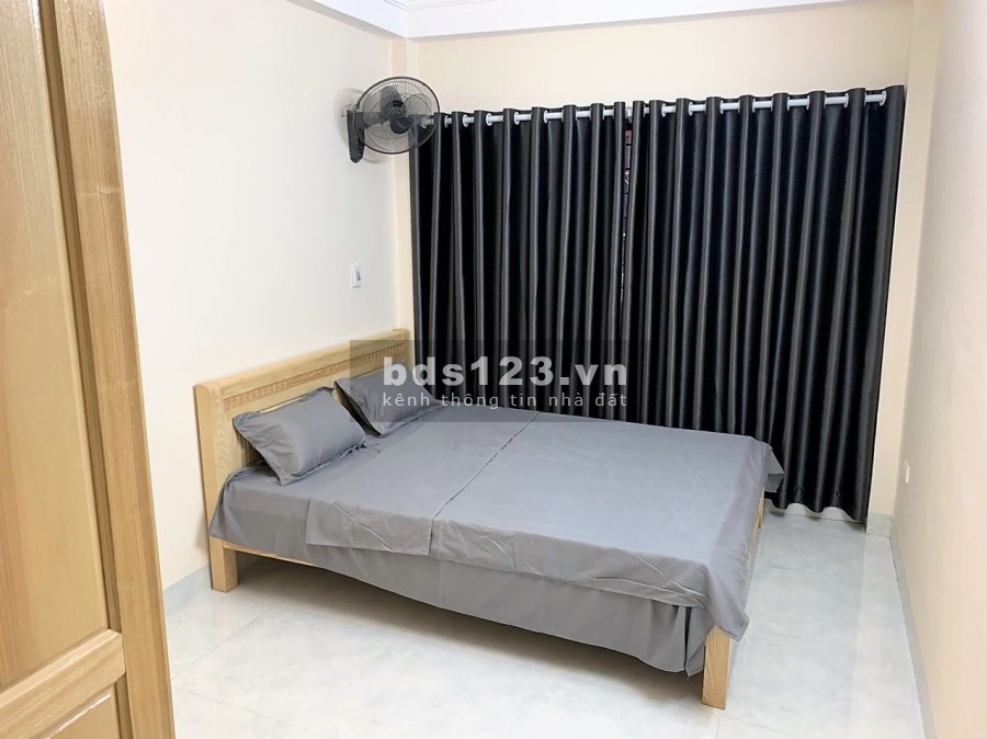 Bán nhà Minh Khai Quận Hai Bà Trưng, dt 40m2, 5 tầng, giá 5x tỷ, gần phố ngõ ô tô, tiện kd