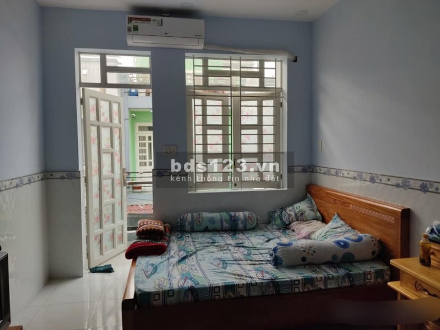 Bán nhà đường Văn Cao, Tân Phú, diện tích 48m2, giá 3 tỷ 800tr, liên hệ 0794722843