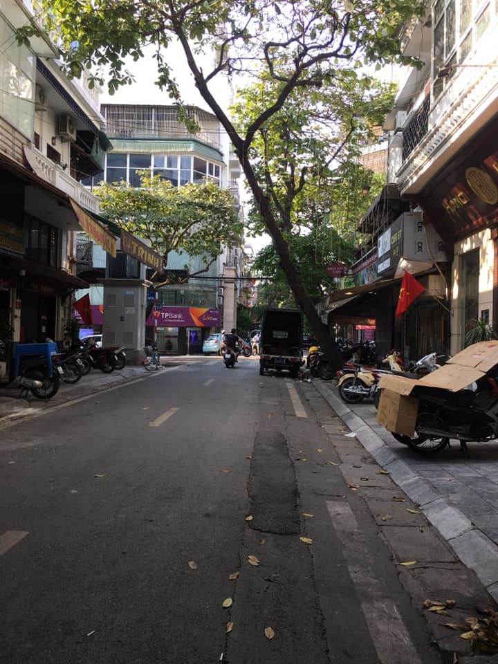 Bán nhà mặt phố Hàng Bạc, kinh doanh đỉnh, diện tích sử dụng 50m2, 3 tầng, gía 25 tỷ
