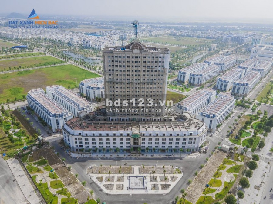 Tôi bán căn liền kề Eurowindow đối diện khách sạn 5* Central Thanh Hóa, sổ đỏ lâu dài