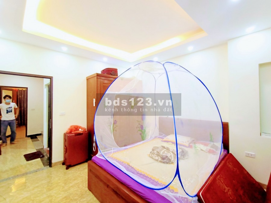 Nhà đẹp, 2 thoáng ở ngay, Ôtô vào nhà, phố Ngọc Lâm, Long Biên. Dt 55m2 x 5 tầng, Mt 5m, giá 5.8 tỷ