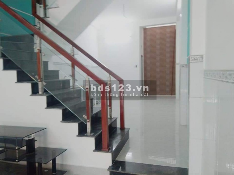 Nhà mới xây đẹp, kiên cố. Hương Lộ 80, Bình Hưng Hòa B, KCN Vĩnh Lộc. 4,3 tỷ