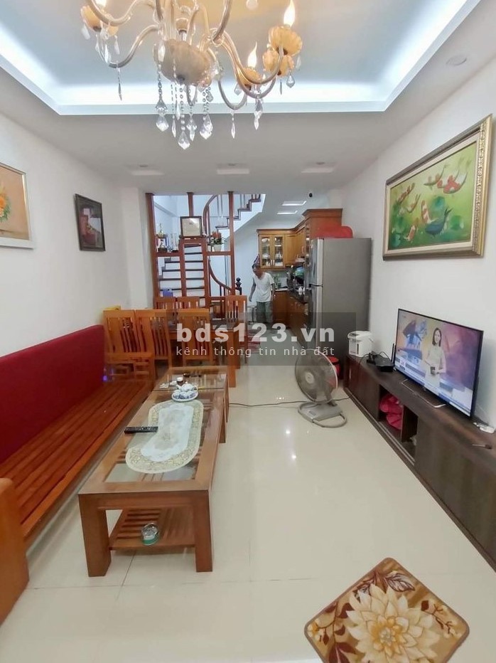 Bán nhà nguyên căn phố Mậu Lương, Quận Hà Đông, dt 40m2, 5 tầng, ô tô, giá chỉ 2.1 tỷ