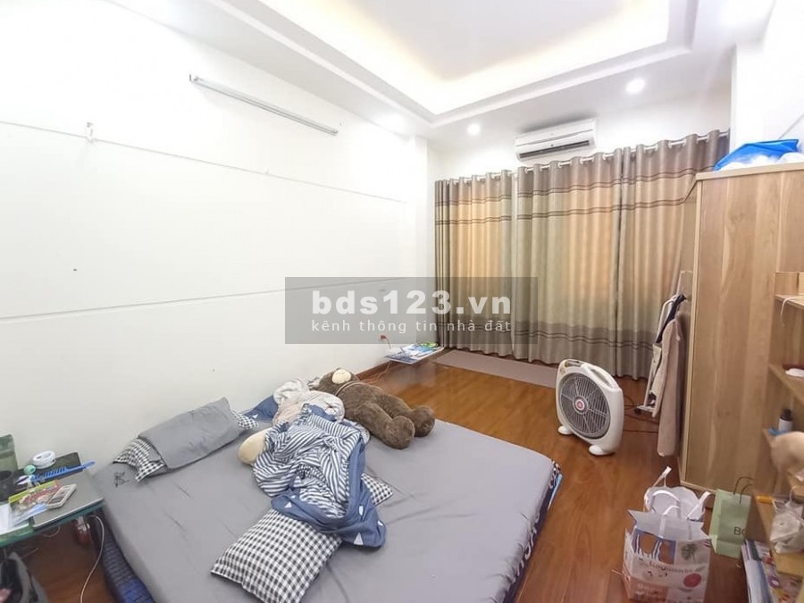 Bán nhà nguyên căn phố Mậu Lương, Quận Hà Đông, dt 40m2, 5 tầng, ô tô, giá chỉ 2.1 tỷ
