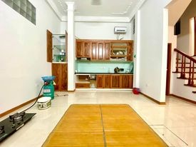 Bán nhà nguyên căn trung tâm Quận Đống Đa, Vip, Ngon diện tích 56m2, giá bán 5.5 tỷ