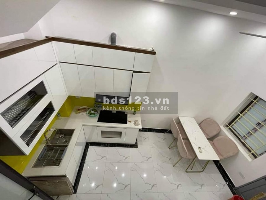 Nhà mới đẹp, ngõ thông, kinh doanh nhỏ, 10m Ô tô tránh, Trung tâm Đống Đa, chỉ 4,25 tỷ