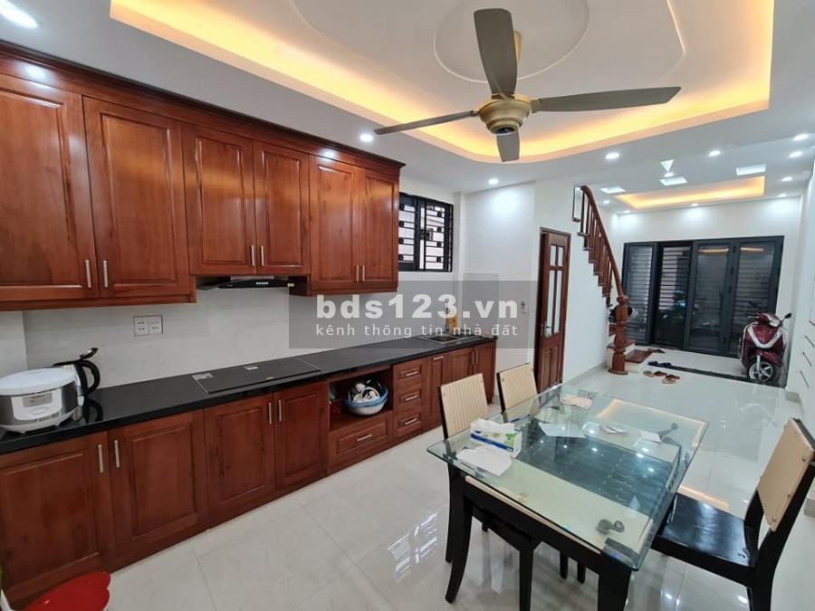 Bán Nhà Đẹp Phố Vũ Trọng Khánh, Mỗ Lao, 30m², 4Tầng, Ô tô gần giá 3.05 tỷ lh 0902083139