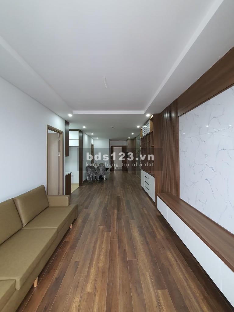 Chính chủ cho thuê căn hộ gia đình tại toà chung cư Viễn Đông Star, lh 0963336313