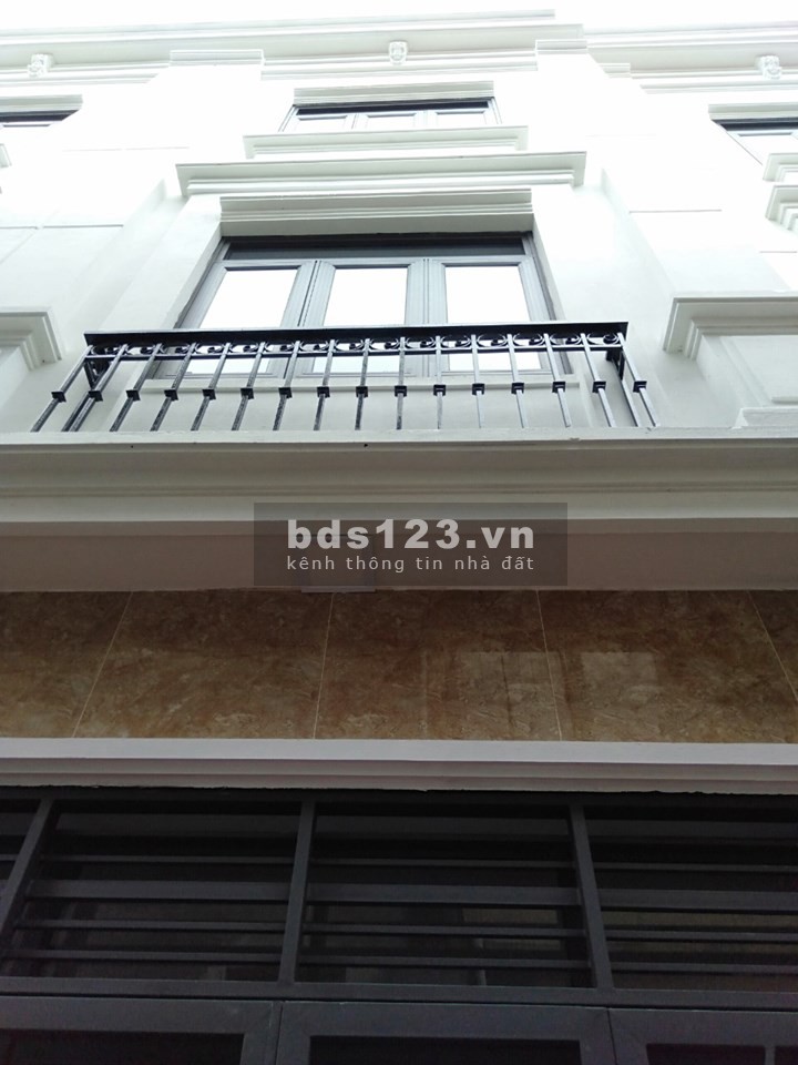 Bán nhà phố Ngọc Lâm, Long Biên 5 tầng 50m2, 2 thoáng nội thất sang trọng, giá 7 tỷ