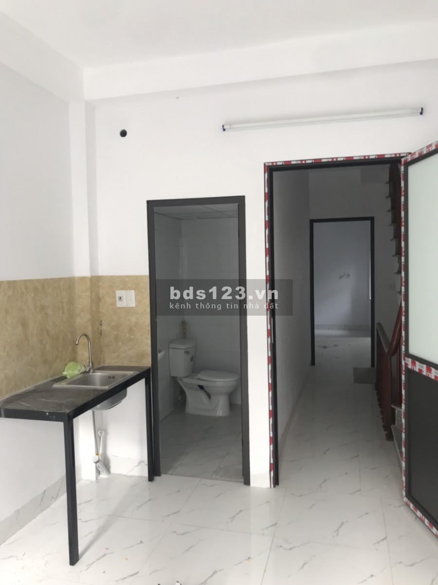 Cần bán CCMN 7tầng 12P khép kín, cuối đg Nguyễn Khuyến, Văn Quán. doanh thu 40tr/th. Giá nhỉnh 4 tỷ.