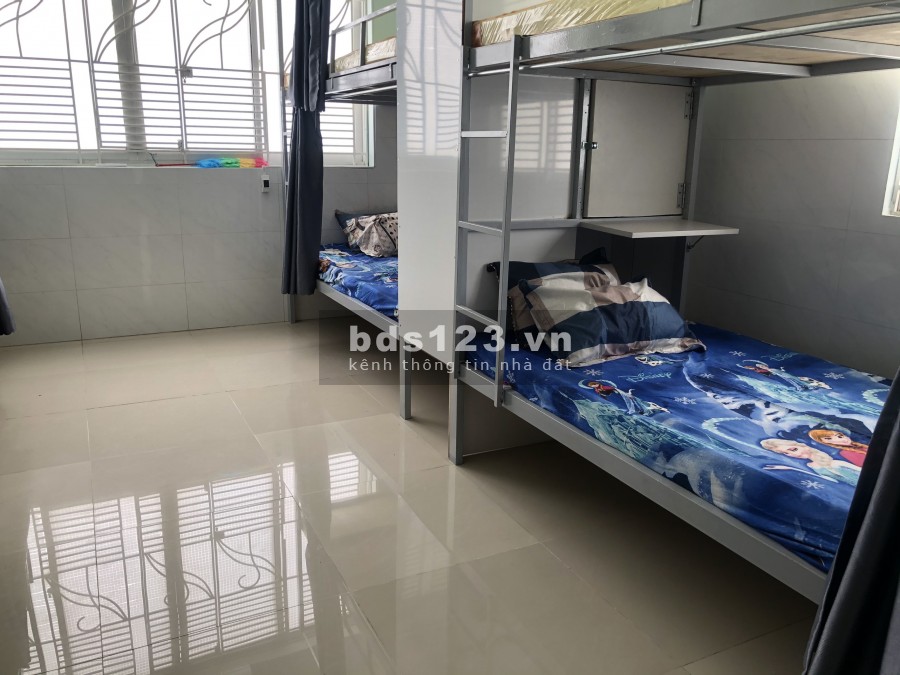 Cho thuê phòng ký túc xa cao cấp cách đại học Công Nghiệp Thực Phẩm 100m, tiện ích đủ