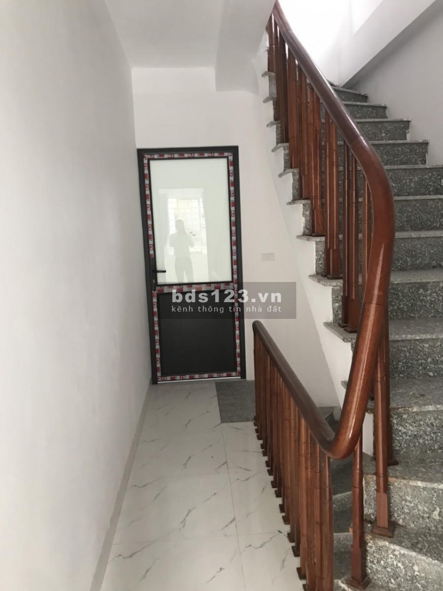 Cần bán CCMN 7tầng 12P khép kín, cuối đg Nguyễn Khuyến, Văn Quán. doanh thu 40tr/th. Giá nhỉnh 4 tỷ.