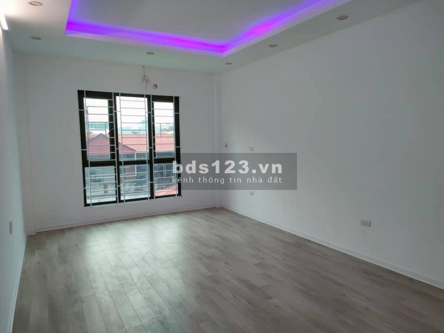 Nhà nguyên căn diện tích 61m2, 4 thoáng khu vực sầm uất hơn mặt phố bán nhà Xuân Đỉnh