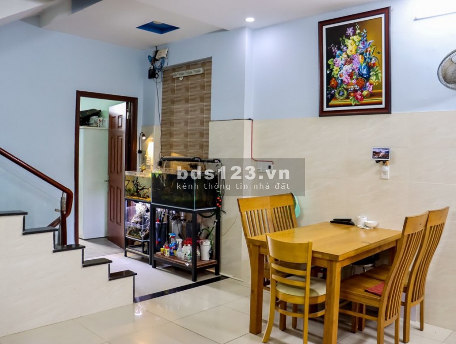 Bán căn nhà trung tâm Hiệp Bình Chánh TP Thủ Đức DTSD 255m2 5 tầng, sổ Hồng Riêng