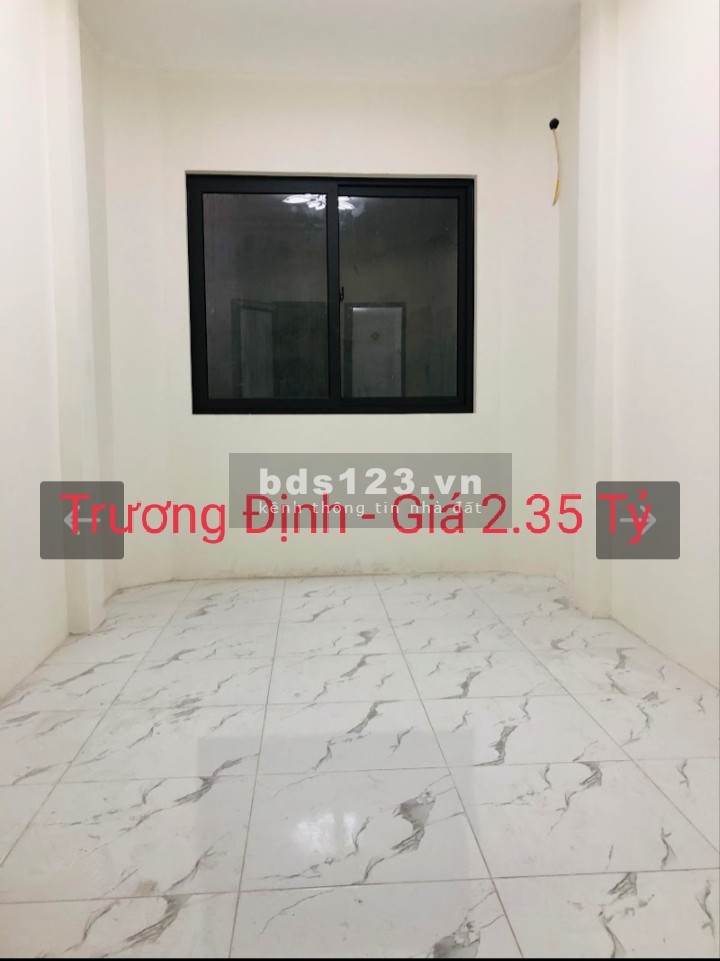 Bán nhà Trương Định dtsd 21m, 5 tầng giá 2.35 tỷ, nhà đẹp, ở ngay, gần phố, SĐCC