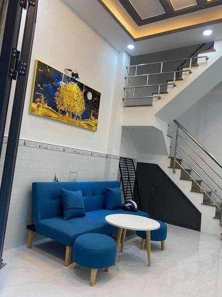 Nhà đẹp nguyên căn đúc kiên cố Quận 8, diện tích rộng giá rẻ chỉ 4 tỷ liên hệ 0909194247