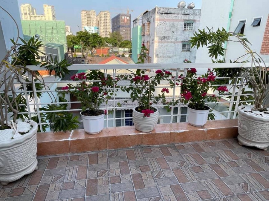 Bán nhà hẻm xe hơi mới rất đẹp Nguyễn Thị Thập Tân Phú, Quận 7, dtsd 68m2 3 tầng, giá 7.4 tỷ