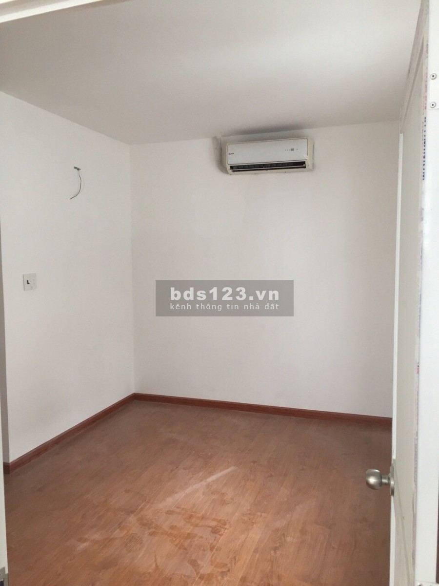 Bán GẤP nhà HXH Nguyễn Văn Công, P3, Gò Vấp, dt 4.5x13m, 1 trệt, 1 lầu, giá 5.35 tỷ