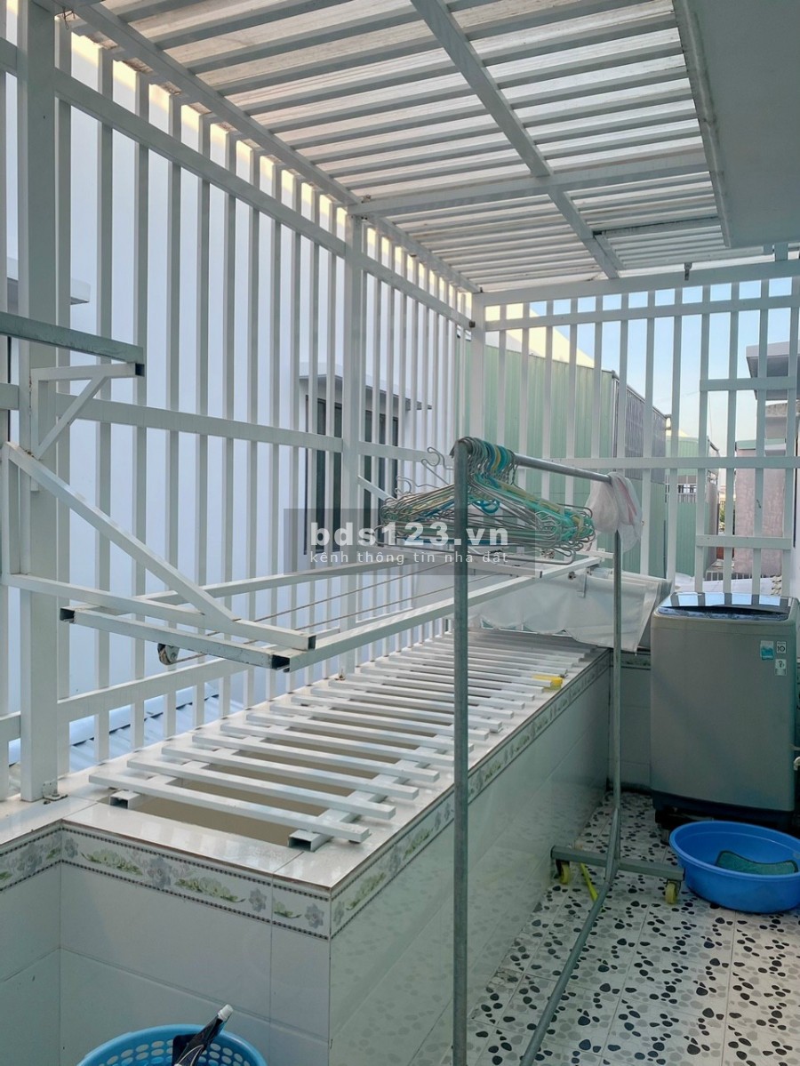 Bán gấp căn MT Trần Bạch Đằng 5x20m 1 lầu nhà đã hoàn thiện chỉ vào ở giá 2.9 tỷ lh 0944090288
