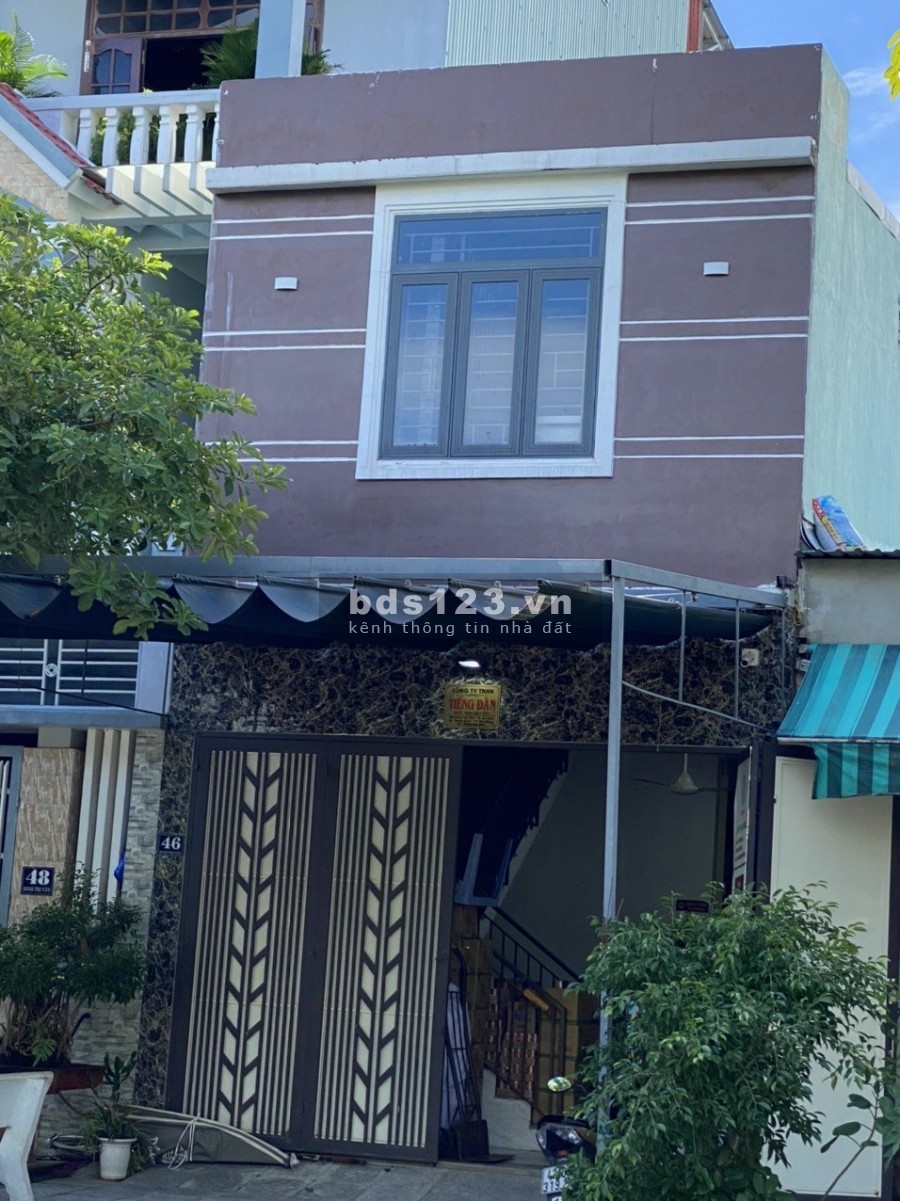 Chính chủ bán nhà 2 mặt tiền 2 tầng sất cạnh dự án mở rộng sân bay Đà Nẵng, sổ sẵn