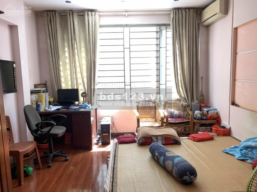 Nhà đẹp Hoàng Hoa Thám, ngõ thông thoáng, dtsd 45m2, 5 tầng, giá nhỉnh 3 tỷ, lh 0904651878