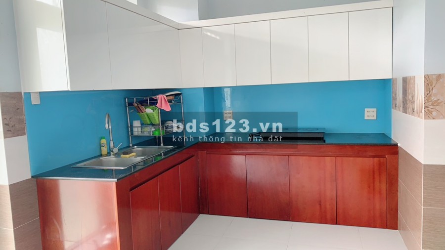 Nhà đẹp tại khu đô thị cao cấp Long Xuyên, ven sông mát mẻ, tiện ích đầy đủ, khu dân tri cao