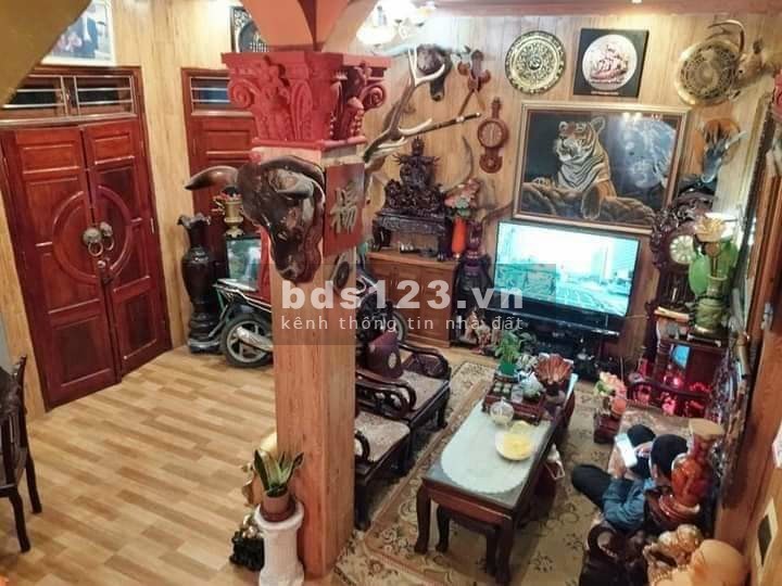 Bán nhà Tựu Liệt Thanh Trì, diện tíh 41m2, 5 tầng đúc mặt tiền 6.5m, giá 3.95 tỷ, có thương lượng