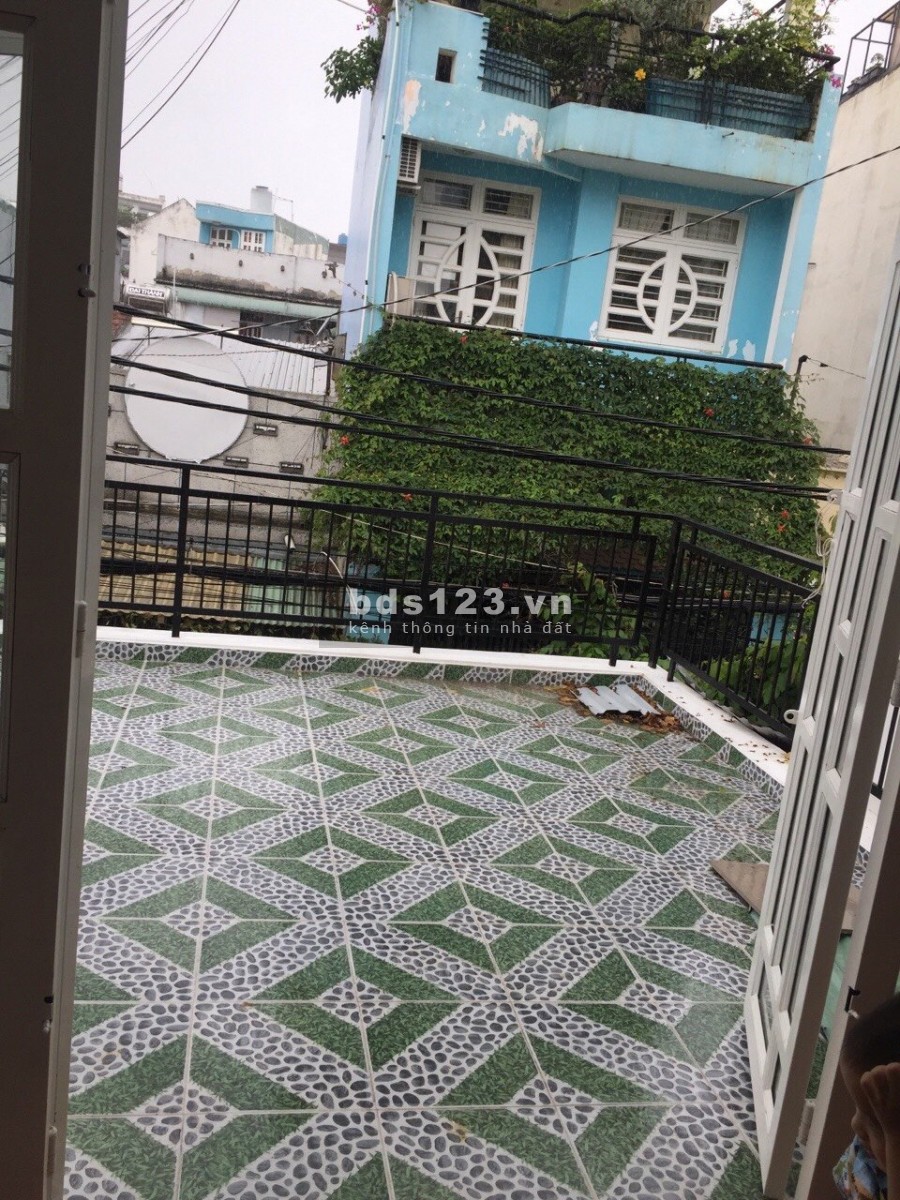 Bán GẤP nhà HXH Nguyễn Văn Công, P3, Gò Vấp, dt 4.5x13m, 1 trệt, 1 lầu, giá 5.35 tỷ