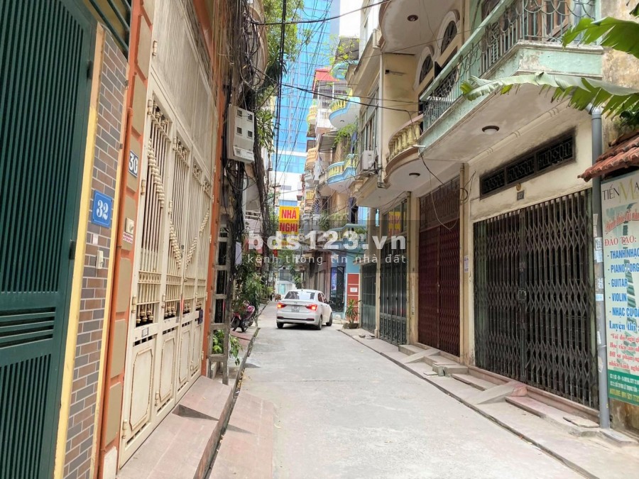 Bán nhà riêng Lê Trọng Tấn dtsd 36m2 gara ô tô nhà đẹp nở hậu gần phố mặt tiền khủng