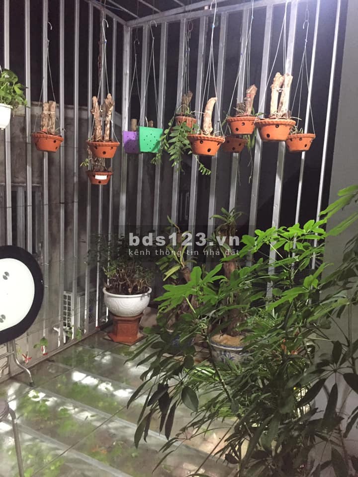 Bán nhà trung tâm Quận Hà Đông độc nhất lô góc diện tích rộng, giá bán 3.15 tỷ, sổ sẵn