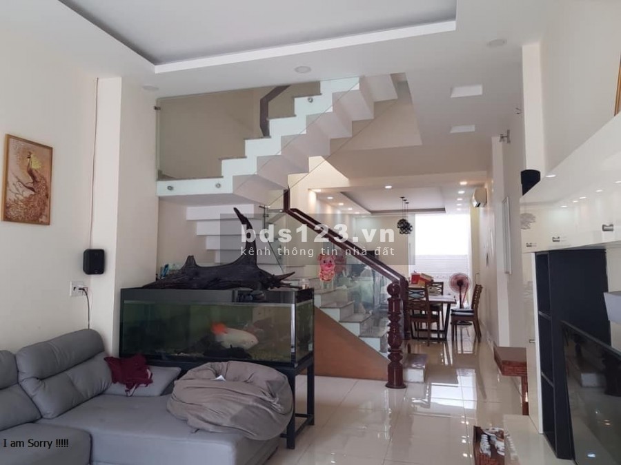 Bán gấp nhà nguyên căn dt 102m2, 3 tầng giá chỉ 8.5 tỷ Lê Đức Thọ P15 Gò Vấp còn thương lượng