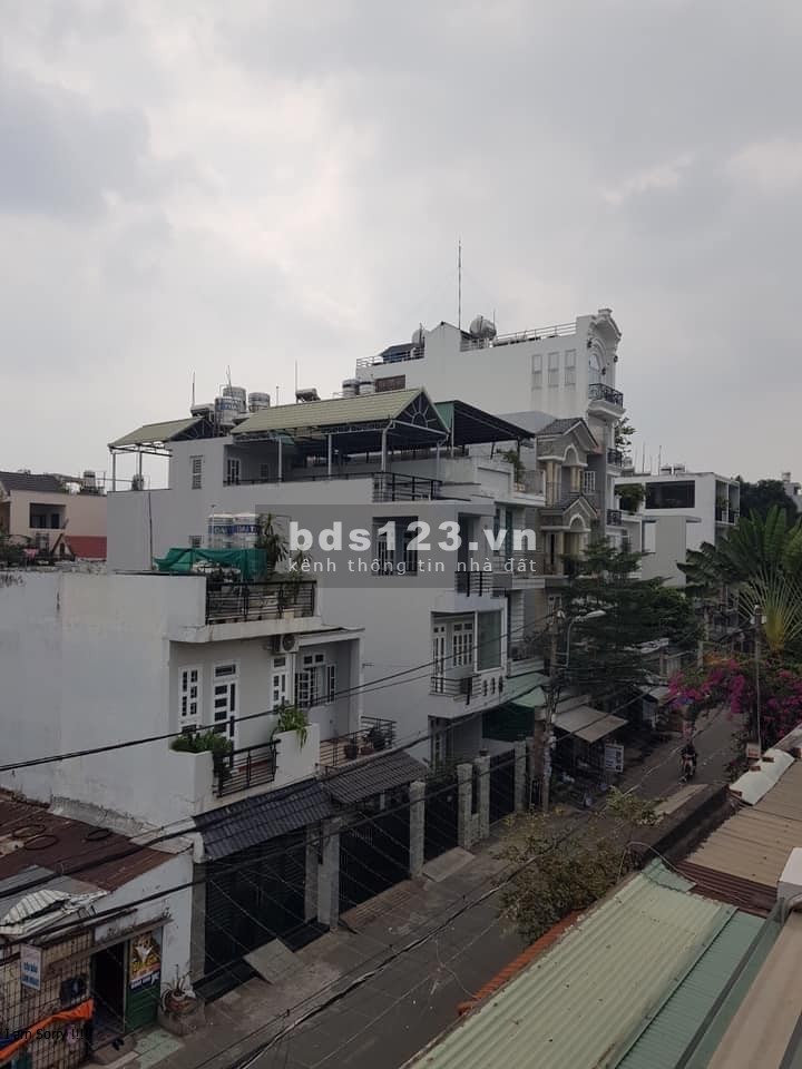 Bán gấp nhà nguyên căn dt 102m2, 3 tầng giá chỉ 8.5 tỷ Lê Đức Thọ P15 Gò Vấp còn thương lượng
