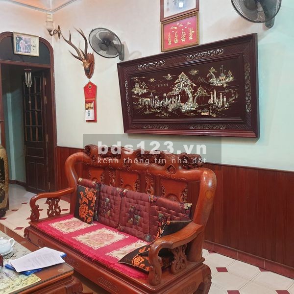 Bán nhà phố Hoàng Như Tiếp, mặt ngõ ô tô thông, diện tích sử dụng 76m2, giá bán 6.2 tỷ