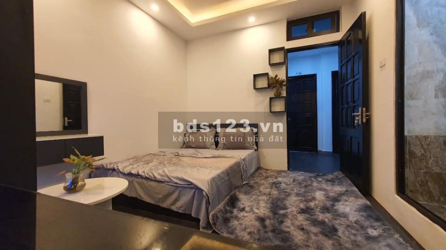 Bán CCMN Mỹ Đình, dt 115m2, 7 tầng thang máy, 26 phòng ô tô tránh, vỉa hè rộng, chính chủ