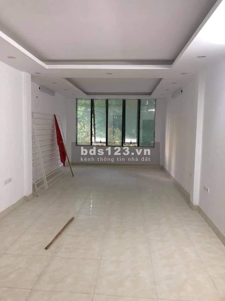 Bán nhà mặt phố Khương ĐÌnh Quận Thanh Xuân, kinh doanh sầm uất vỉa hè rộng rãi