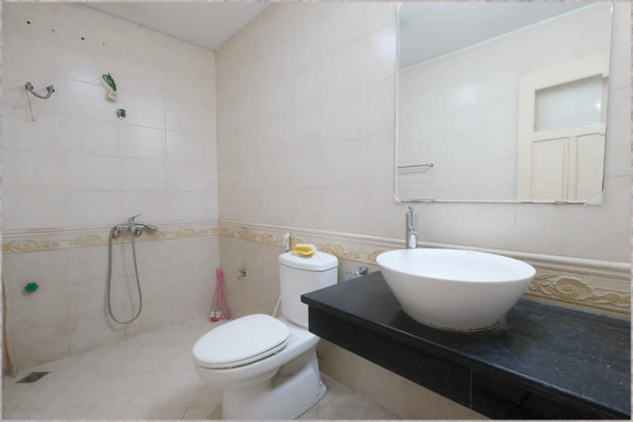 Bán nhà Đặng Văn Ngữ diện tích 65m2, mặt tiền siêu rộng ô tô vào nhà giá bán rất rẻ