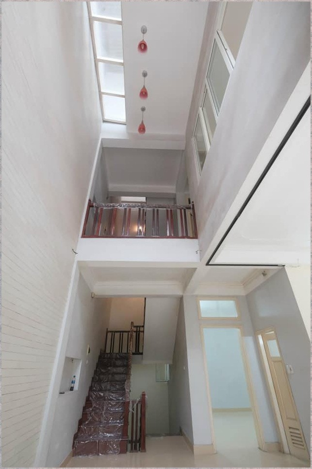 Bán nhà Đặng Văn Ngữ diện tích 65m2, mặt tiền siêu rộng ô tô vào nhà giá bán rất rẻ