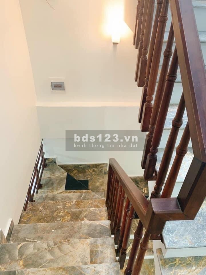 Bán nhà ngõ phố Ngọc Tuyền, ph Ngọc Châu, TP HD, 40.5m2, 3 tầng, 3 ngủ, hướng tây