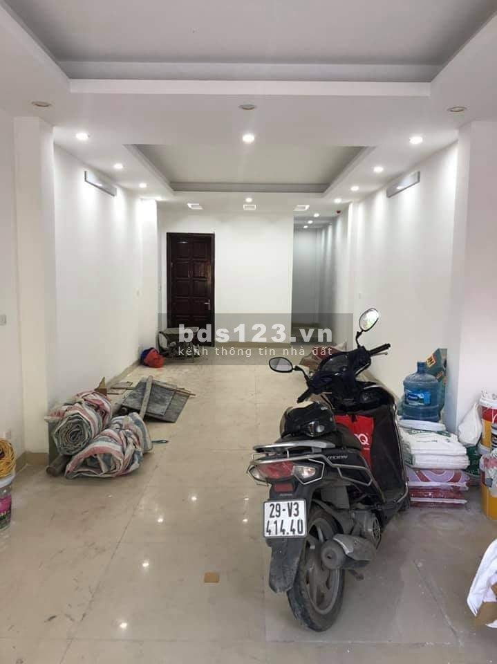 Bán nhà mặt phố Khương ĐÌnh Quận Thanh Xuân, kinh doanh sầm uất vỉa hè rộng rãi