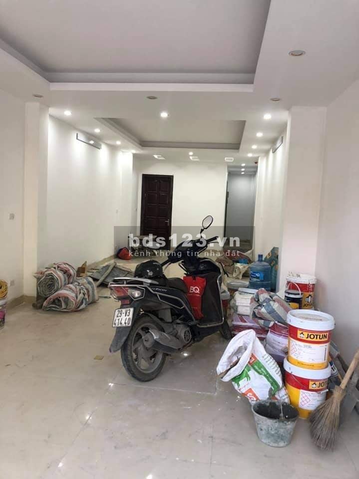 Bán nhà mặt phố Khương ĐÌnh Quận Thanh Xuân, kinh doanh sầm uất vỉa hè rộng rãi