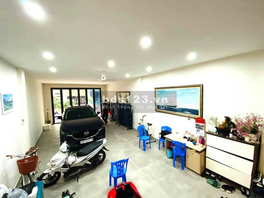 Bán nhà phân lô Trung Kính 3 ô tô tránh đỗ quanh nhà, xây 2019 dt 69m2 mt 5.1m, giá 22 tỷ