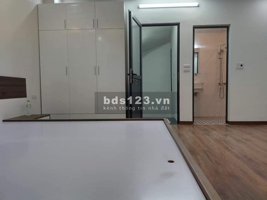 Bán gấp nhà Liên Ninh 42 mét, 4 tầng, 5 phòng ngủ, giá 2 tỷ 250 Liên hệ 0379146261
