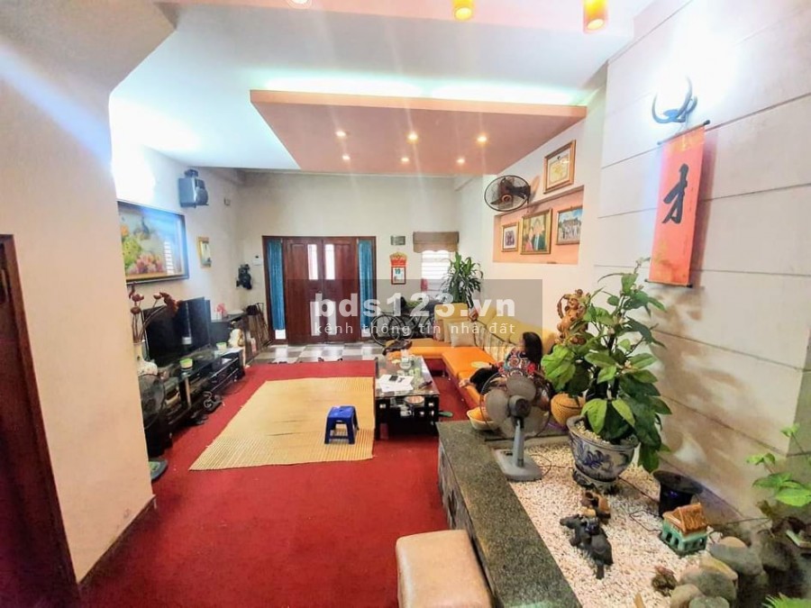 Bán nhà mặt phố Trường Chính, 2 mặt tiền ngay ngã tư kinh doanh đỉnh, sổ đỏ nét căng