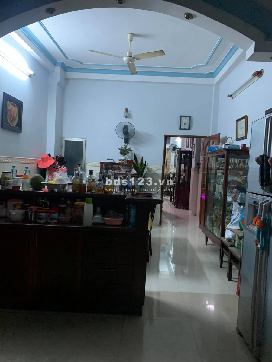 Nhà giá rẻ Quận 3 đường trước nhà 6m, lô góc diện tích sử dụng 100m2, đúc kiên cố 4 tầng