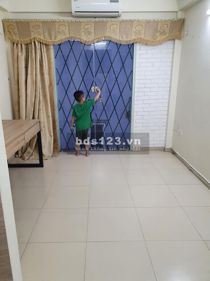 Nhà đẹp ở ngay ô tô đỗ cổng tiện ích đủ đầy, sổ đỏ vuông đẹp, sẵn sàng giao dịch, chính chủ