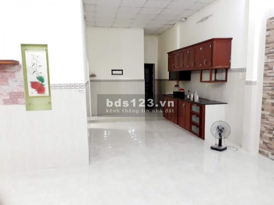 Bán nhà ngộp ngang 6.7m, cách 1 căn ra mặt tiền, cấp 4 đường Thới An 16, giá 3.85 tỷ