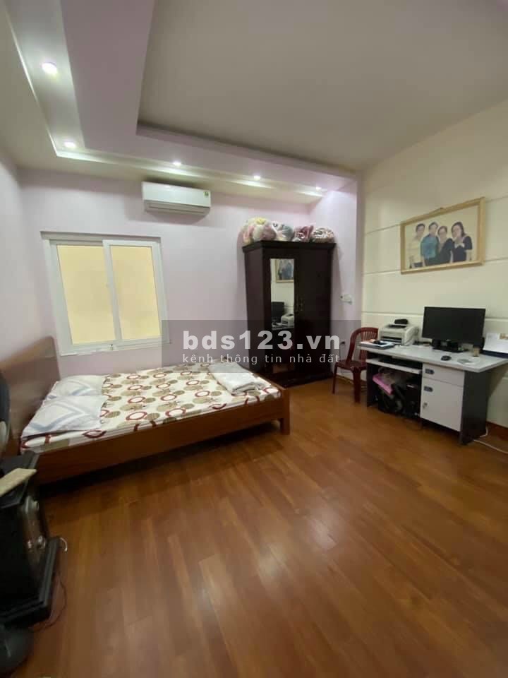 Hàng xóm Tâm Anh bán nhà Hồng Tiền diện tích 54m2, 5 tầng an sinh đỉnh, giá hơn 4 tỷ