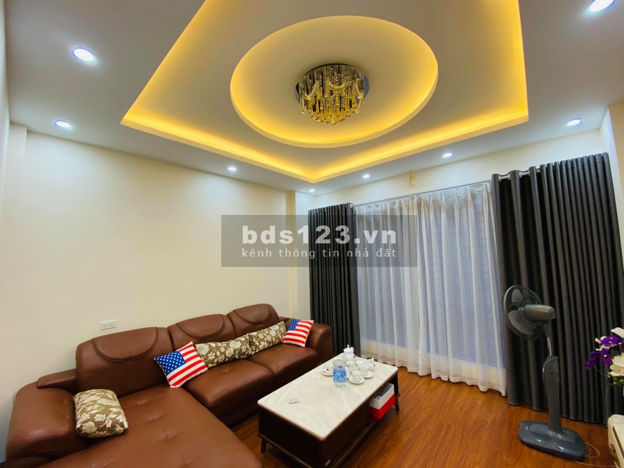 Bán nhà đẹp lung linh 2 thoáng Giáp Nhất gần phố diện tích sử dụng 44m2 giá bán 6 tỷ