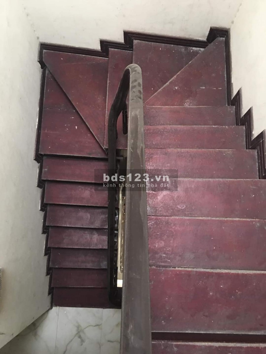 Bán nhà lô góc mặt phố Nguyễn Chí Thanh, 71m2, 5 tầng, 7.6m mặt tiền, 29 tỷ, LH 0839844444