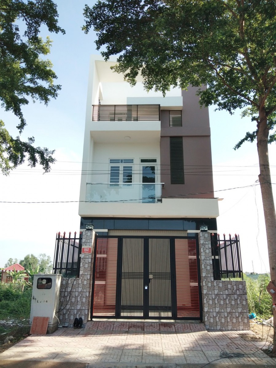 Bán Nhà Hưng Long, Bình Chánh, hỗ trợ trả chậm lên tới 8 tháng 0% lãi suất khu an ninh
